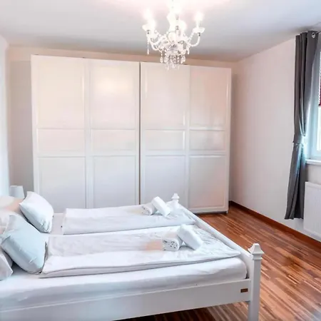 Seezeit Am Woerthersee *